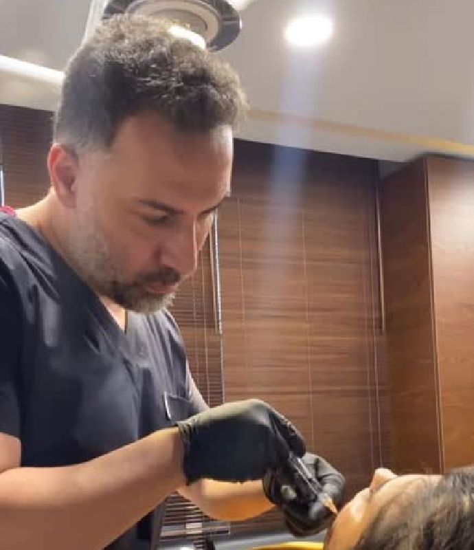 دکتر آرش طلوع مهر افزایش حجم لب در ارومیه فرم دهی لب با مدل نچرال در ارومیه