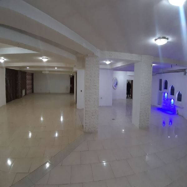 اجاره زیرزمین 290 متر در خیابان ورزش ارومیه