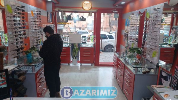 فروش انواع عینک طبی و آفتابی در ارومیه عینک چشمک طیب محمدزاده