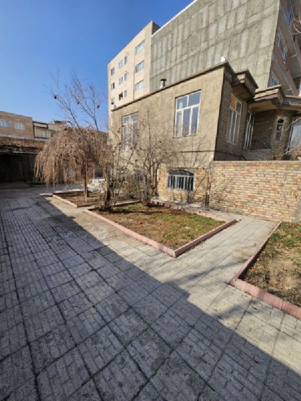 اجاره منزل مسکونی 380 متر در دیزج (چسبیده به دانشکده) ارومیه