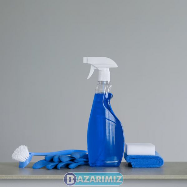 اسانس شیشه پاک کن شرکت پیرامید تجارت ارومیه