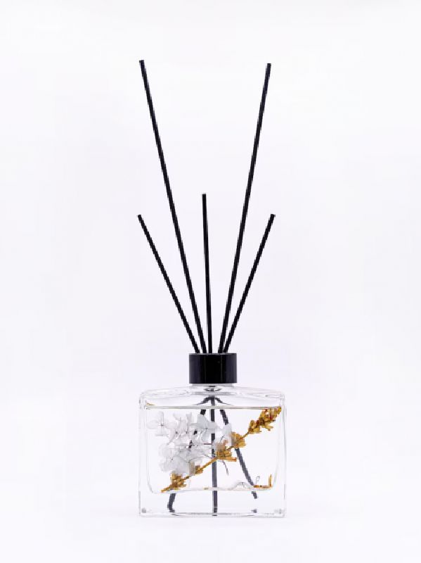 اسانس خوش بو کننده هوا بامبو نسیم سفید BEYAZ ESINTI شرکت پیرامید تجارت ارومیه