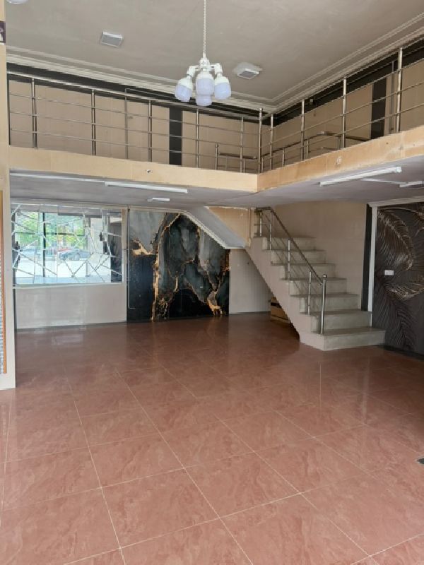 اجاره مغازه 120 متر در خیابان 8 شهریور ارومیه