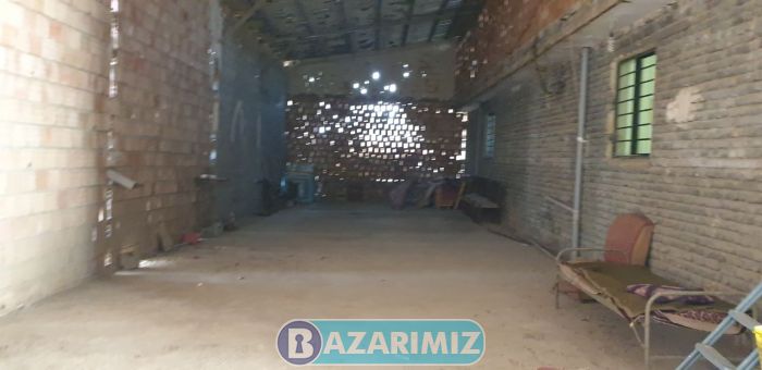 اجاره انباری 200 متر در اول جاده بند ارومیه