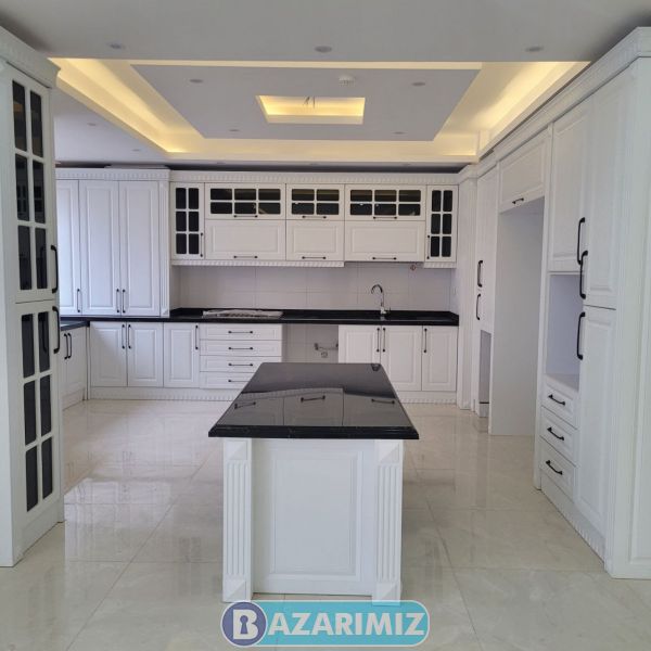 اجاره آپارتمان لوکس 250 متر در خیابان کهرم ارومیه