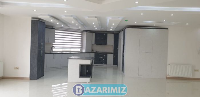 اجاره آپارتمان تک واحدی 240 متر در خیابان عدالت ارومیه