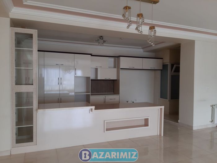 اجاره آپارتمان 175 متر در بهترین نقطه از دانشکده ارومیه