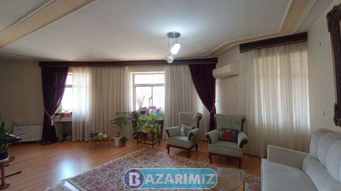 اجاره منزل مسکونی دربست 220 متر در خیابان برق ارومیه