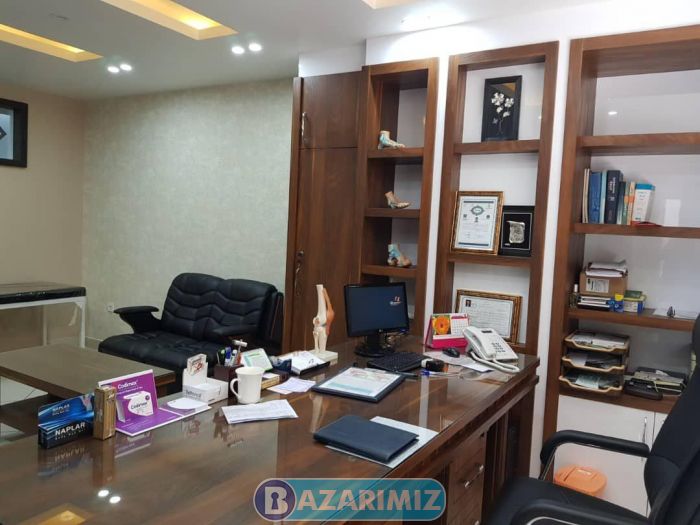 دکتر جعفر احمدزاده دارای بورد تخصصی طب فیزیکی و توانبخشی در ارومیه