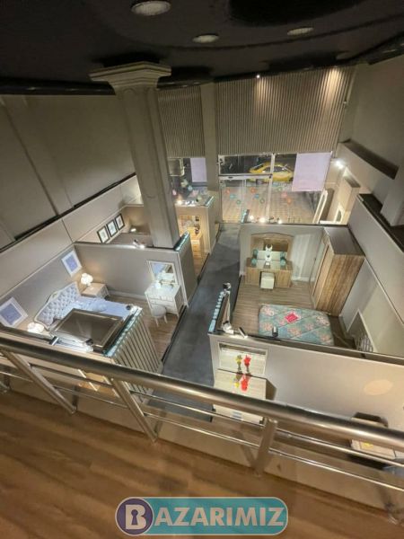 فروش مغازه 305 متری در بهترین نقطه آزادگان یک ارومیه